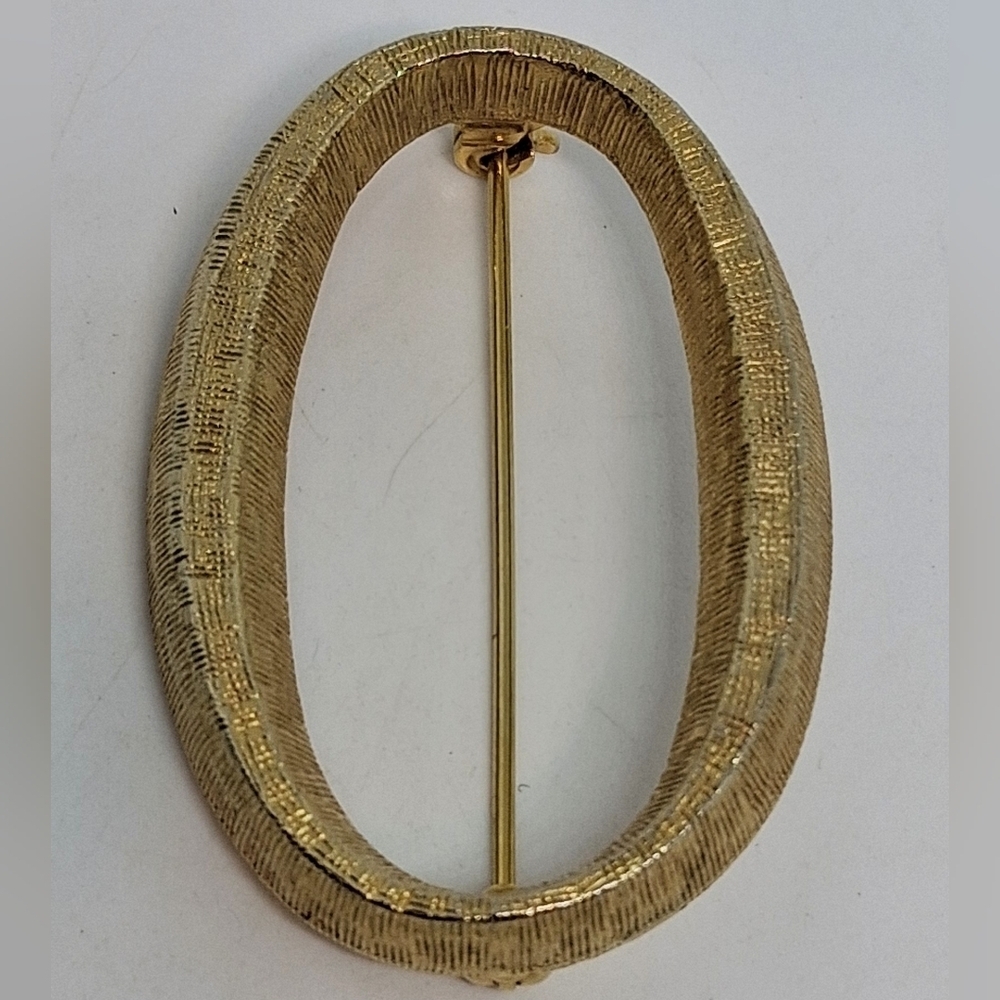 * Vintage Les Bernard Letter O Initial Pin Brooch